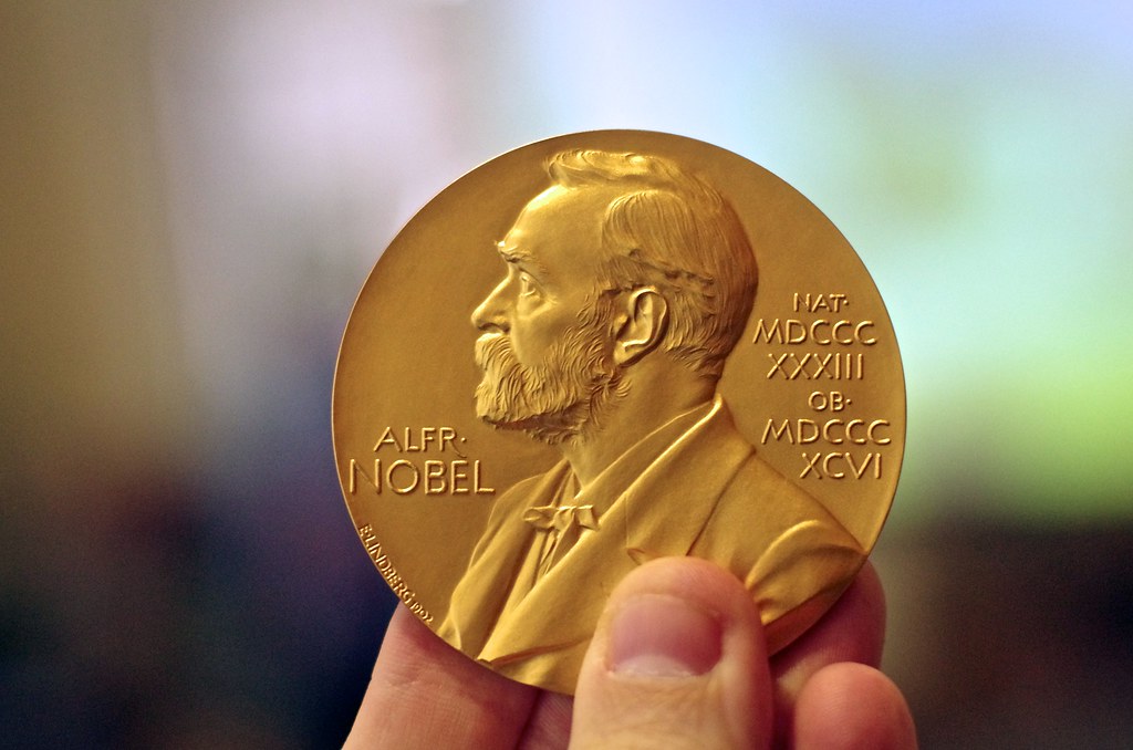 Doppio Nobel e poi doppio Booker Prize “di consolazione”?